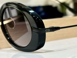 Picture of Dior Sunglasses _SKUfw56678402fw